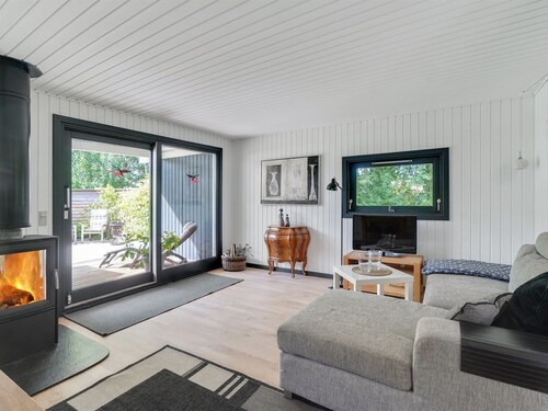 "Maiken" - 1.5km from the sea by Interhome