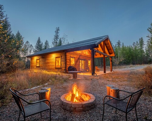 Frontier Cabin, 7 min to Glacier, Fire Pit