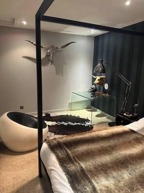 4 bedrooms, iron/ironing board, travel crib, WiFi