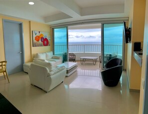 Apartment | Living area
