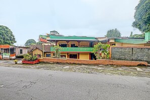 Front of property - Hotel O Muria (Pakem)
