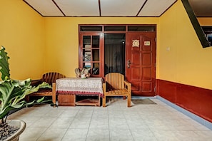 Lobby - Hotel O Muria (Pakem)