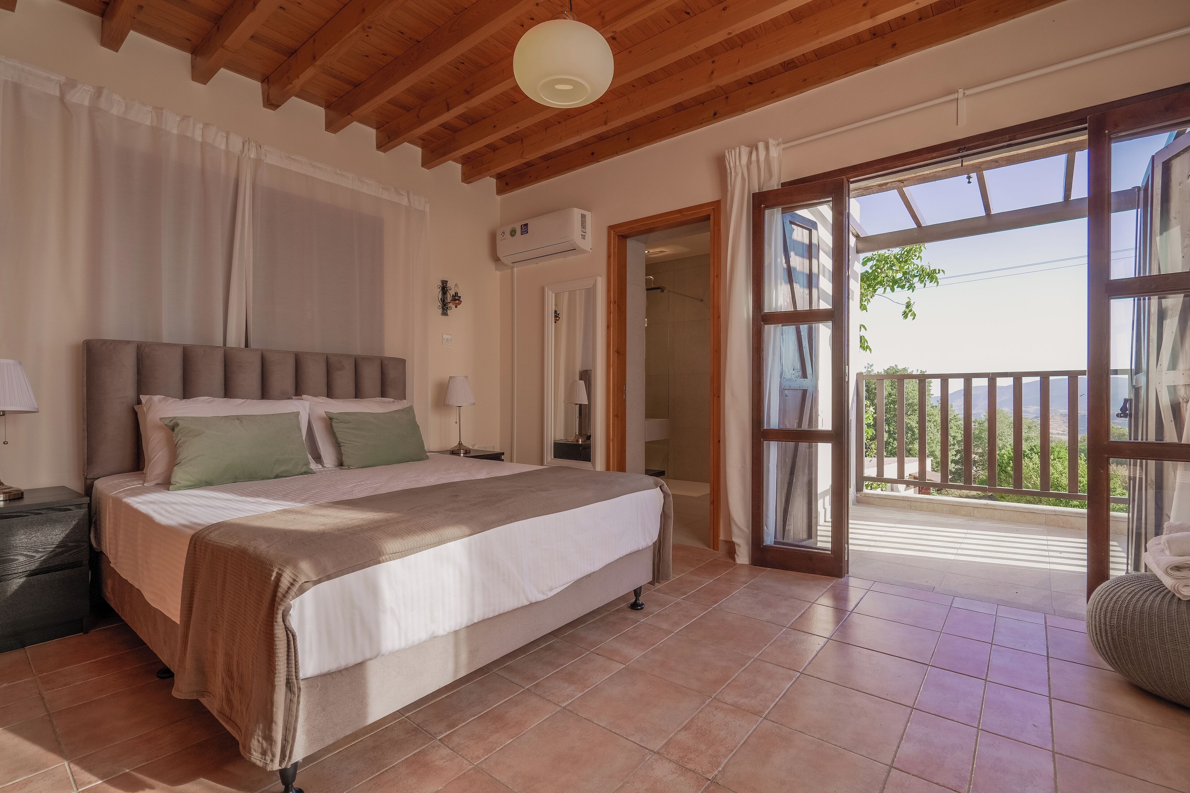 Phaedrus Living Amarakos Villa