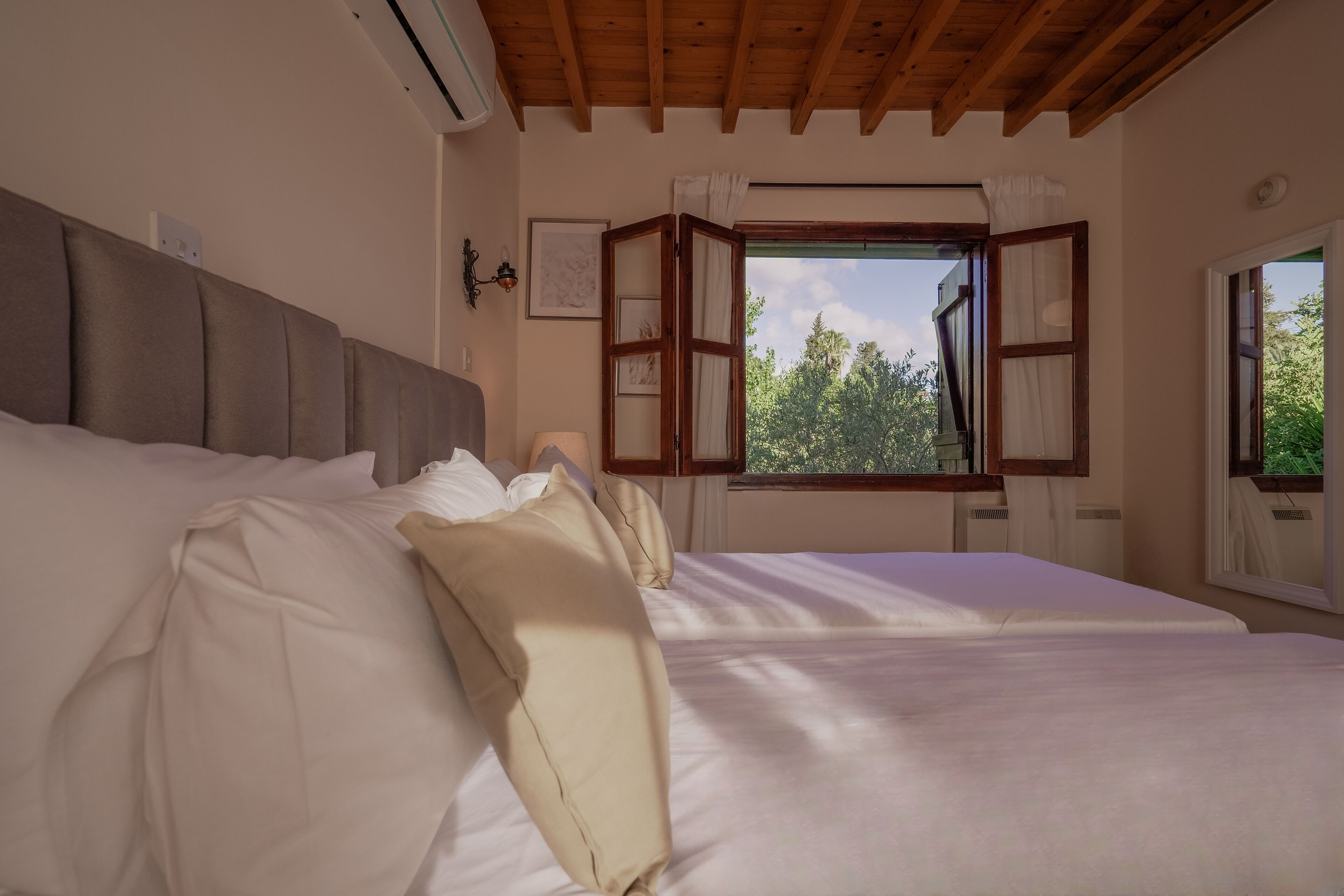 Phaedrus Living Amarakos Villa