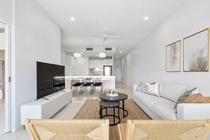 Family Apartment, 3 Bedrooms, Terrace, Pool View | Interior - Drift North Holiday Apartments (Casuarina)