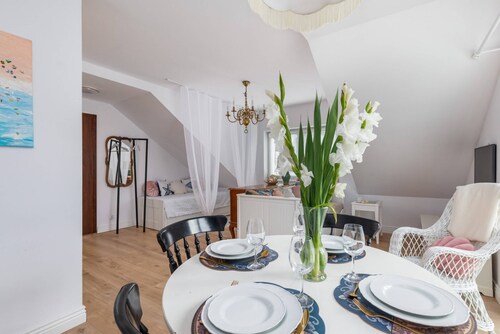 Kropli Bałtyku 18B | Beige Studio | Balcony