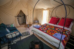 Deluxe Tent | Bathroom | Free toiletries, towels, toilet paper - Beldi camp (Rissani)