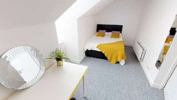 Rumah | 4 kamar tidur, setrika/meja setrika, Wi-Fi gratis, dan seprai linen