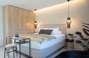 4 makuuhuonetta, silitysrauta/-lauta, ilmainen Wi-Fi, vuodevaatteet