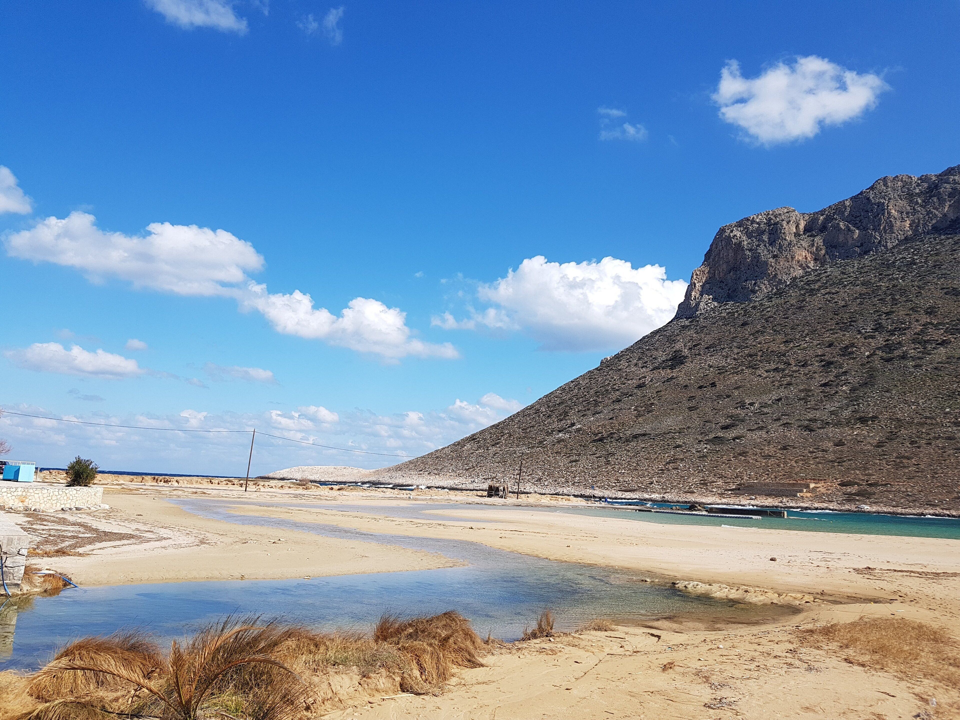 Aan het strand, ligstoelen aan het strand, strandlakens