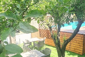 Outdoor dining - Villa with pool (Pompei)