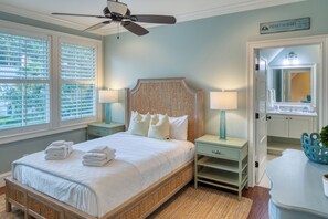 5 bedrooms, WiFi, bed sheets