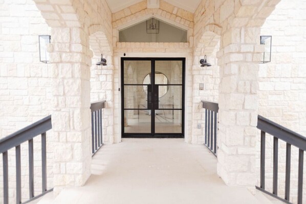 Luokittelematon kuva, 1 kautta 44, painike