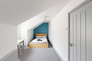 4 bedrooms, free WiFi, bed sheets