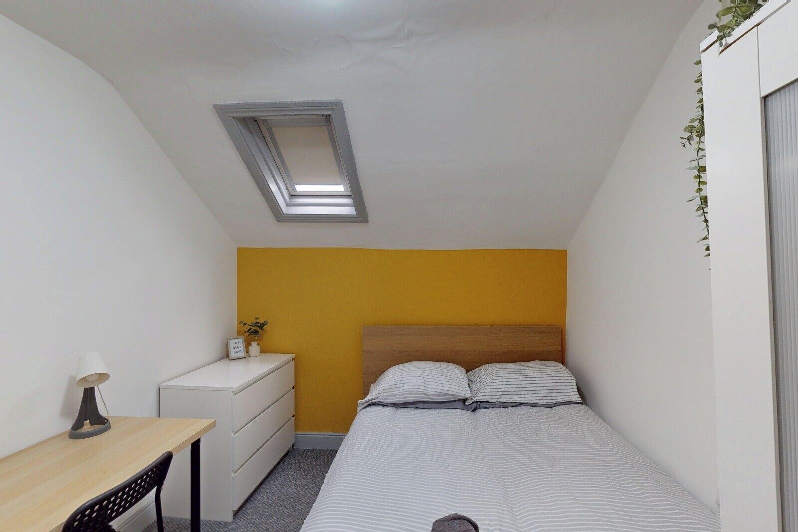 4 개의 침실, 무료 WiFi, 침대 시트