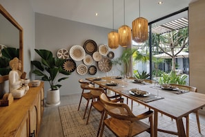 Luxury Villa | Dining room