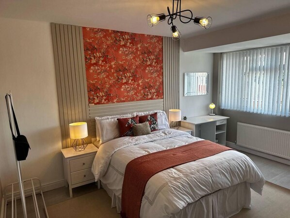 Casa, varias camas | 3 habitaciones, wifi gratis y ropa de cama