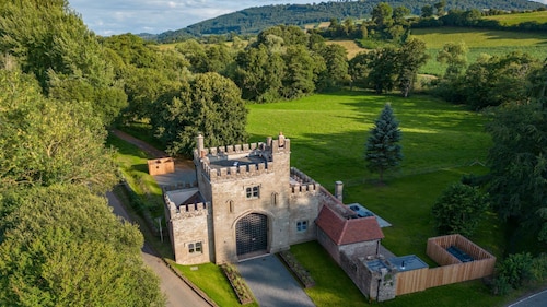 Lower Lodge Gatehouse at Kentchurch - Pet Friendly