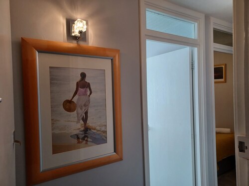 White Door Malt-Huku Kwetu (Dunstable)