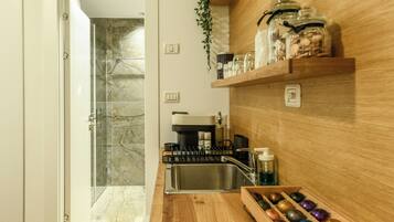 Studio | Private kitchen | Fridge, microwave, oven, stovetop