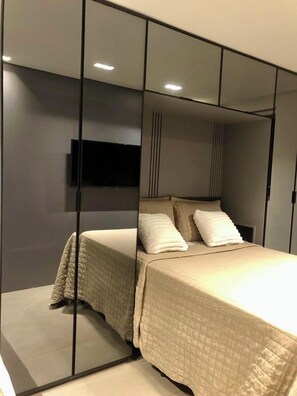 1 Schlafzimmer, Schreibtisch, Bügeleisen/Bügelbrett, kostenloses WLAN