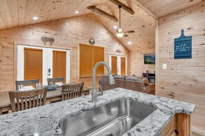 Interior - Getaway Cottage, Pickleball Court, Creek, WIFI, Mountain Views, Starting at $75 (Cosby)