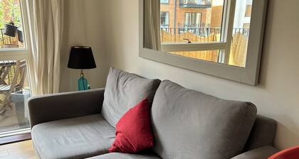 Modern and Cozy 2 bed Apartment - in the Heart of Brixton