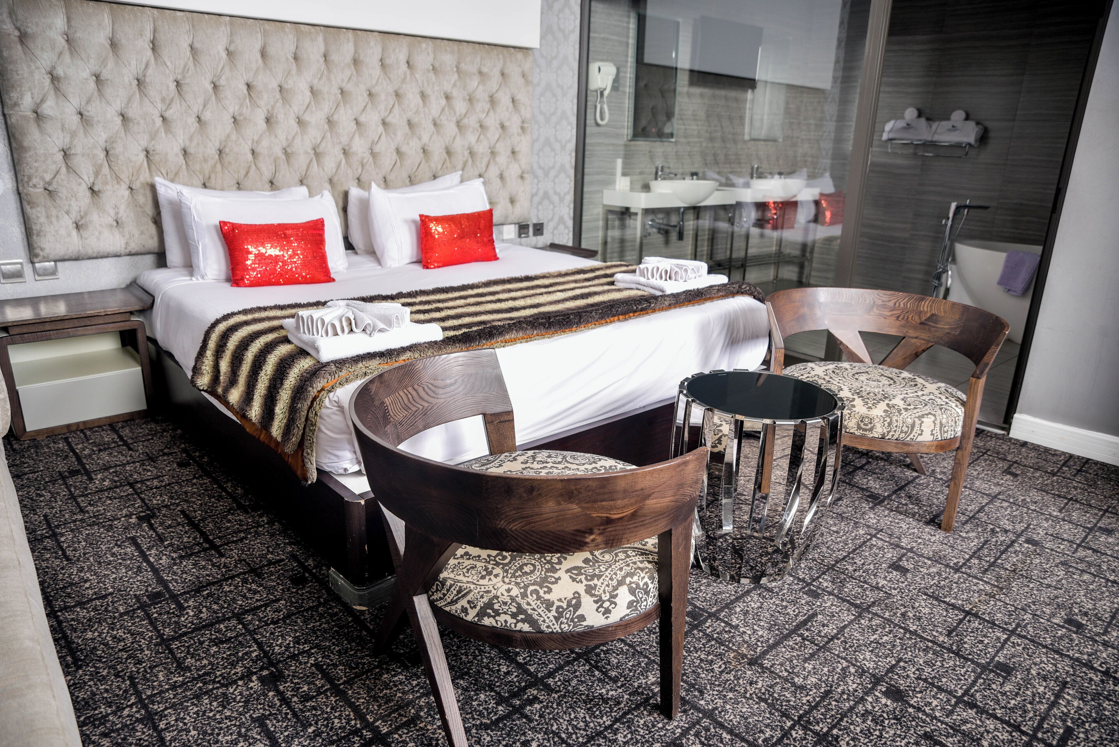 executive suite | 1 bedroom, free wifi, bed sheets, wheelchair access