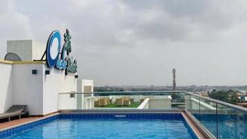 Deluxe Apartment, City View | Private pool