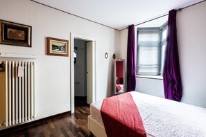3 habitaciones, tabla de planchar con plancha y wifi gratis 