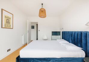 2 chambres, fer et planche à repasser, lit de bébé portatif, Wi-Fi