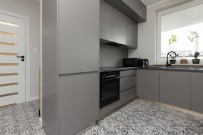 Apartment, 1 Bedroom, Balcony | Private kitchen