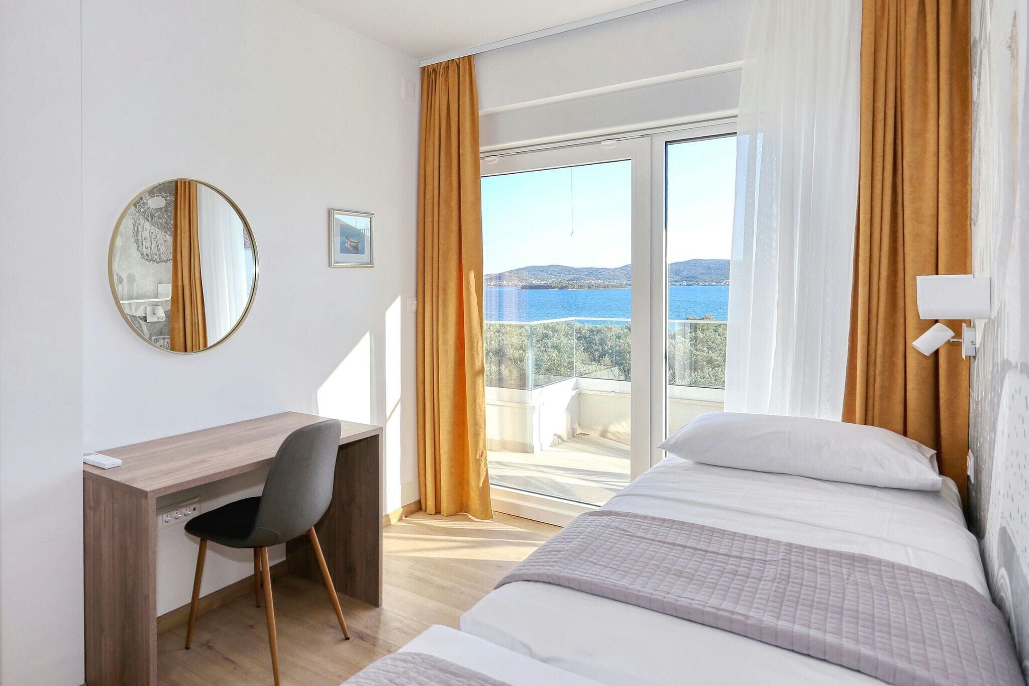 Villa, 5 Schlafzimmer, barrierefrei, eigener Pool | 5 Schlafzimmer, Zimmersafe, Schreibtisch, kostenlose Babybetten