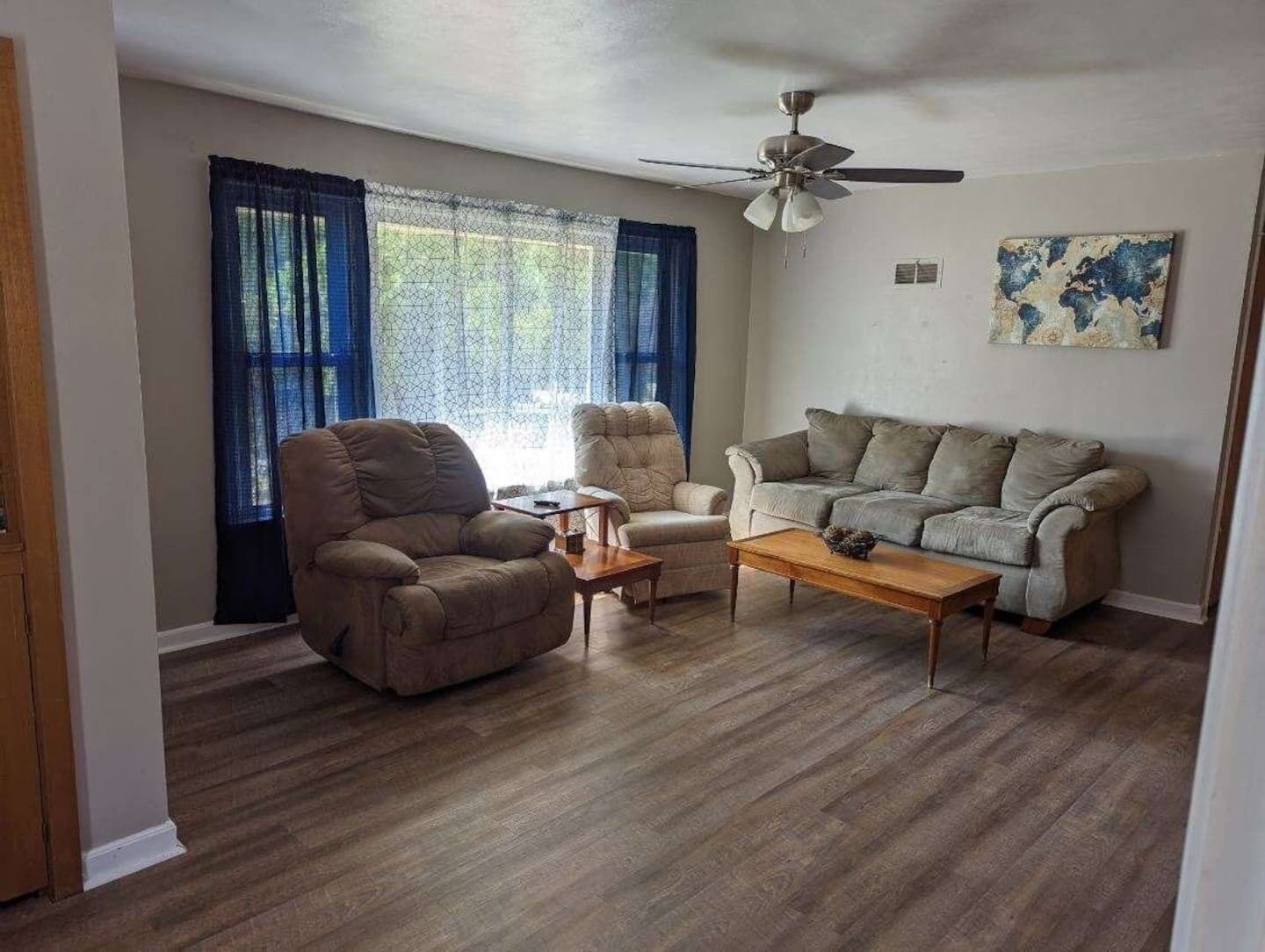 TV, fireplace, books, offices