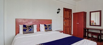 Hotel O Pondok Anggrek Syariah