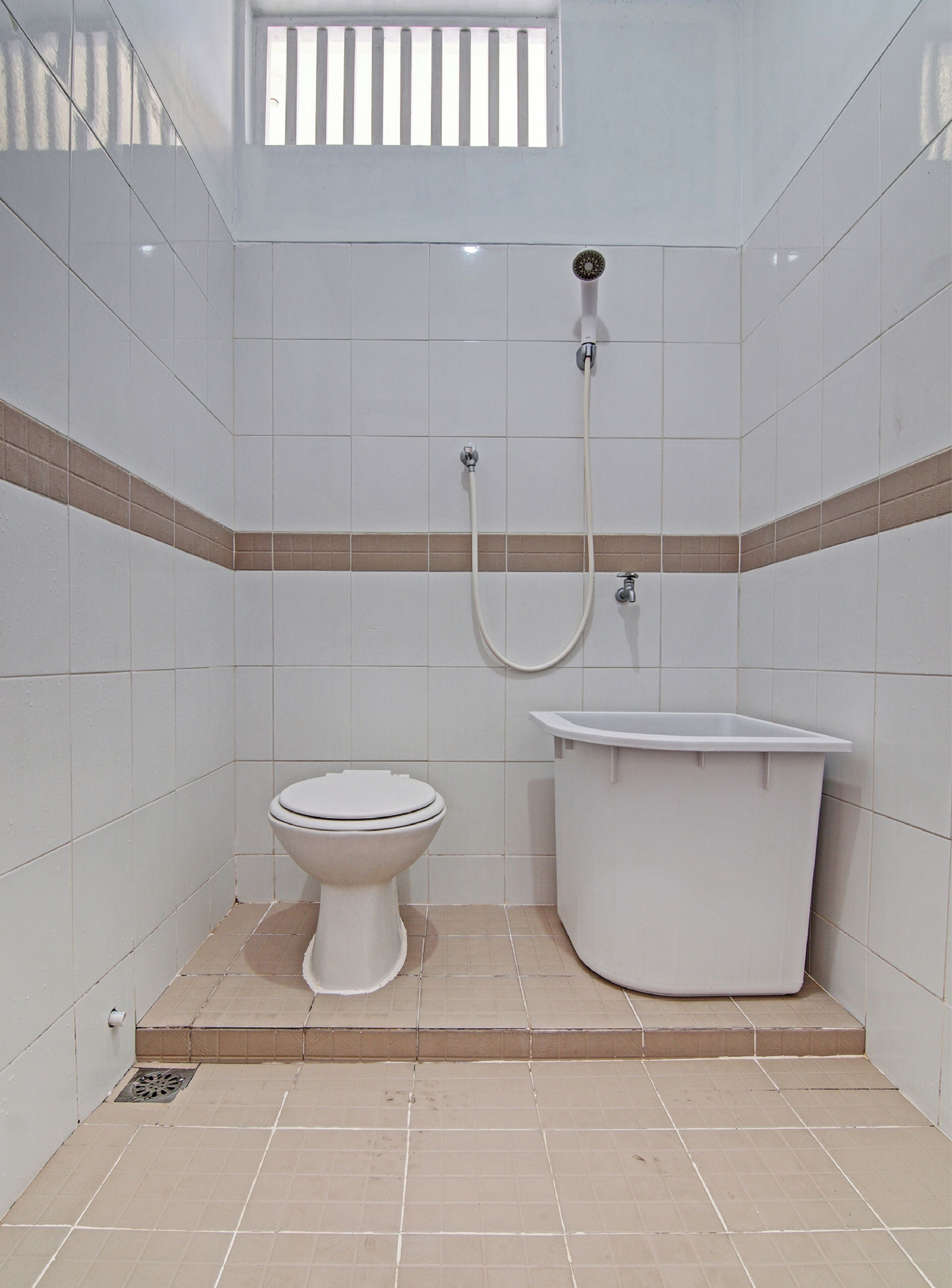 Economy dubbelrum | Badrum | Dusch och handdukar