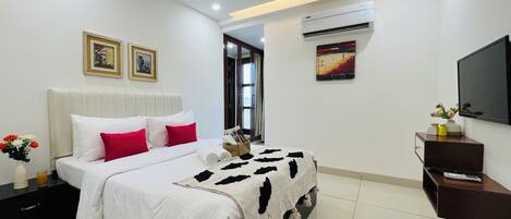 Luxury Triple Room