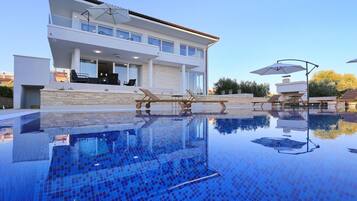 Biệt thự | 5 phòng ngủ