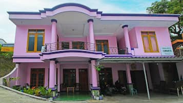 Bagian depan properti