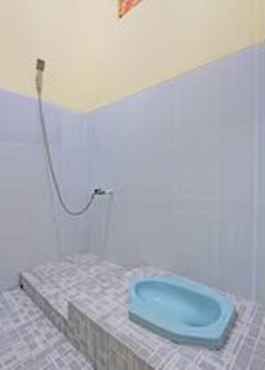 Economy-Doppelzimmer | Badezimmer | Dusche