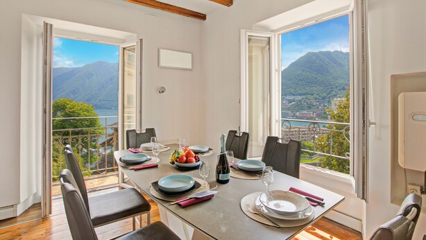 标准公寓, 2 间卧室, 阳台 (Mirador Del Lago with Lake View) | 用餐