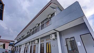 واجهة المنشأة