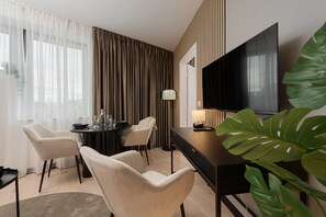 42-Zoll-LED-Fernseher mit Kabelempfang, Streaming-Dienste