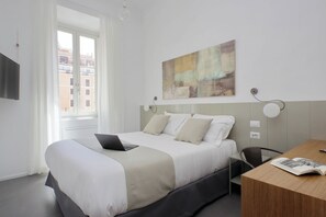 Double Room, Ensuite, City View