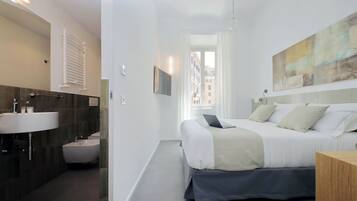 Doppelzimmer, mit Bad, Stadtblick | Schreibtisch, Verdunkelungsvorhänge, schallisolierte Zimmer, Babybetten