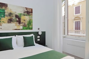 Desk, blackout curtains, soundproofing, cots/infant beds - Montebello - Rooms (Rome)