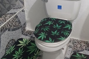 House | Bathroom | Shower, towels