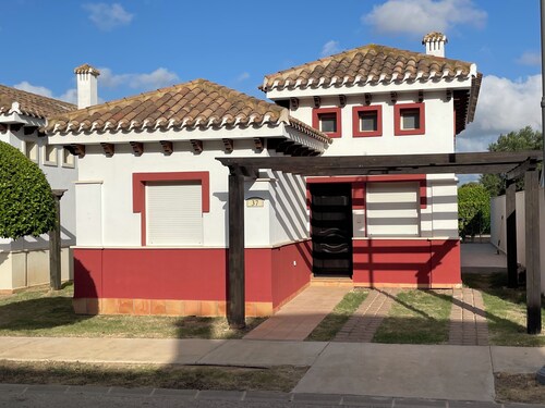 2 Bedroom Villa With Heated Pool