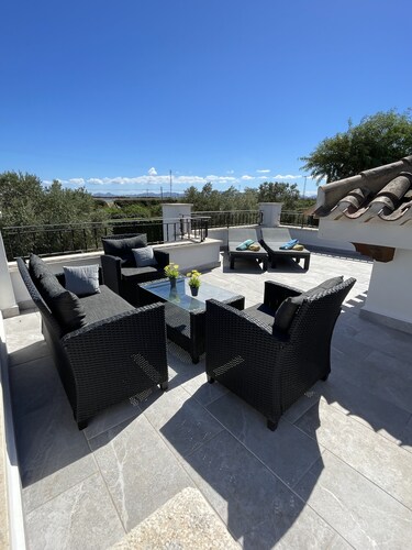 2 Bedroom Villa With Heated Pool