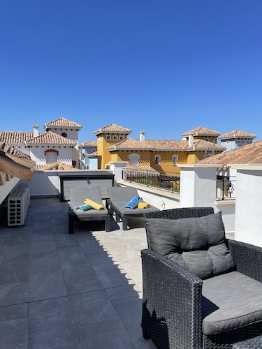 2 Bedroom Villa With Heated Pool